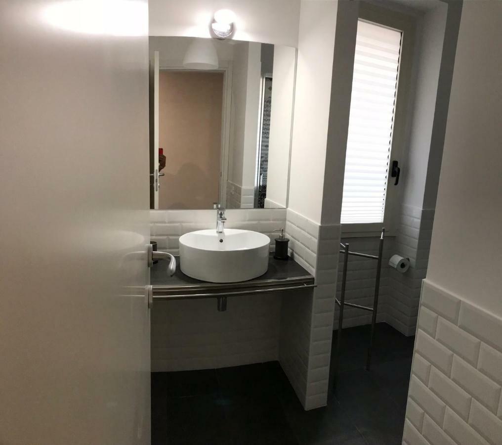 Ale 160 Lägenhet Rom Exteriör bild